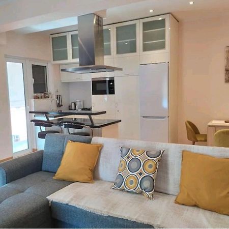 Stylish -Modern Apartment Heart Of Marousi Αθήνα Εξωτερικό φωτογραφία