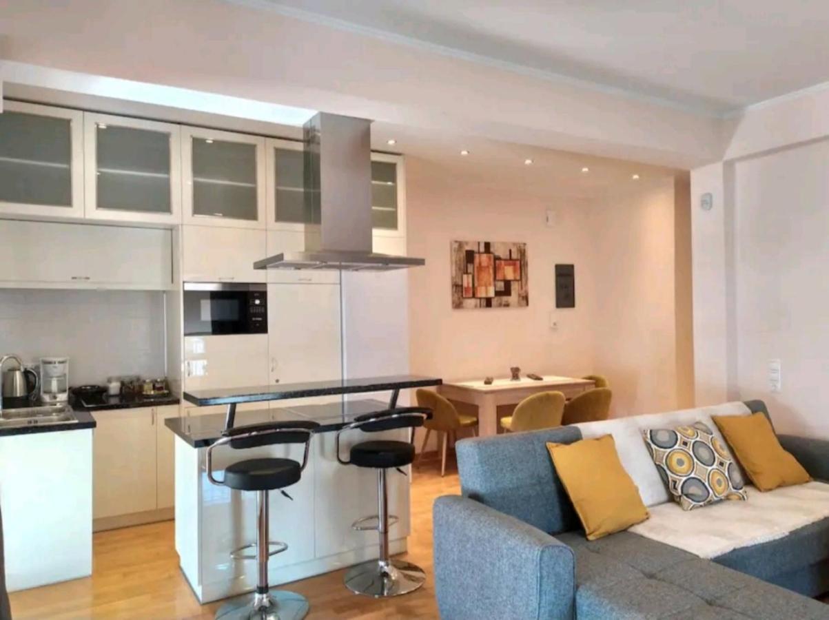 Stylish -Modern Apartment Heart Of Marousi Αθήνα Εξωτερικό φωτογραφία