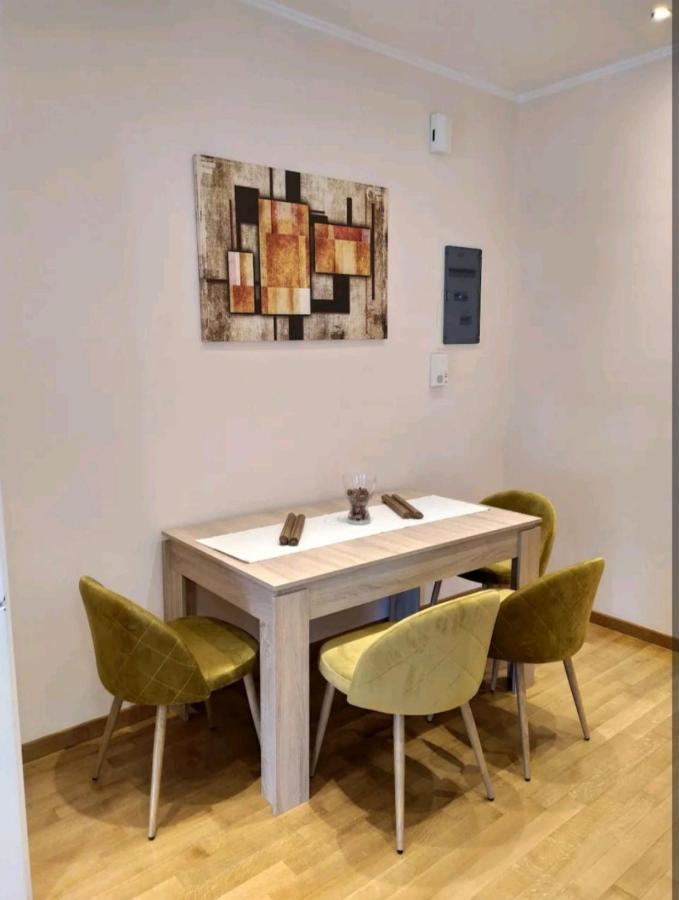 Stylish -Modern Apartment Heart Of Marousi Αθήνα Εξωτερικό φωτογραφία